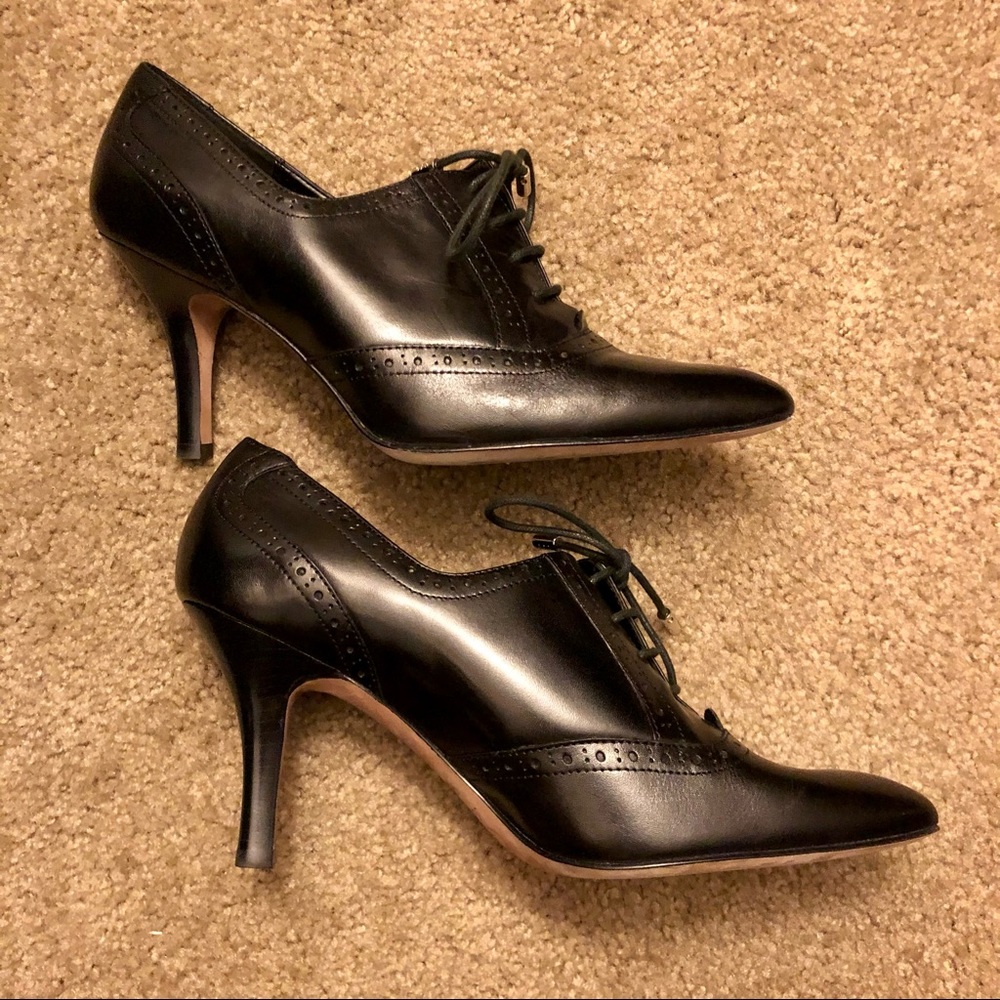 Circa Joan & David witchy leather sole heels 9M